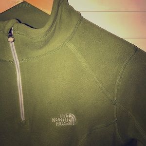 North face half zip pullover
